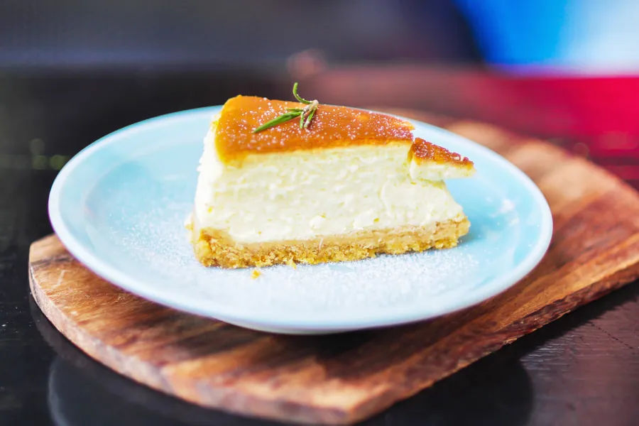 Classic Vanilla Cheesecake